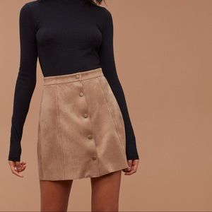 Aritzia Wilfred Free Centinela suede skirt